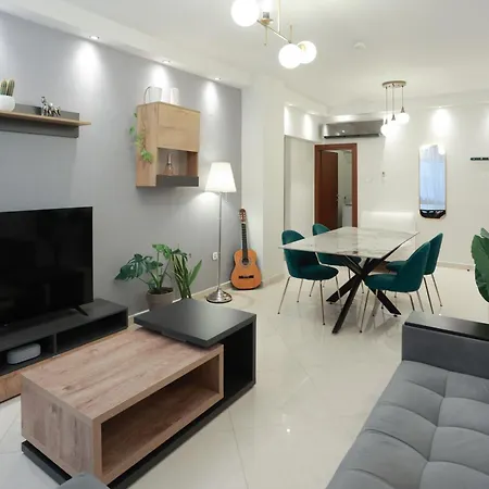 Orion White Tower Apartment *