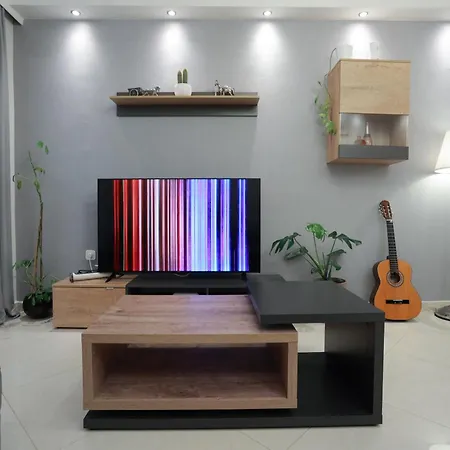 Orion White Tower Apartment *