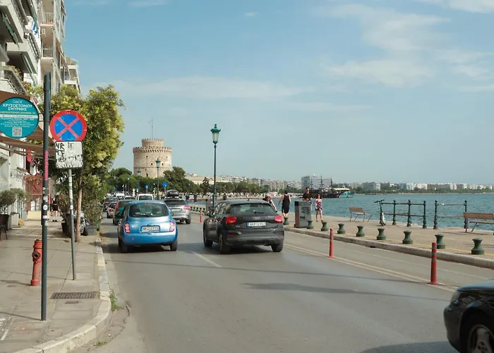 Orion White Tower 公寓