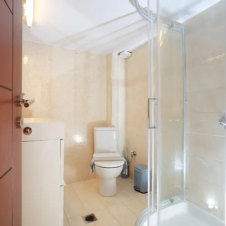 דירה Orion White Tower